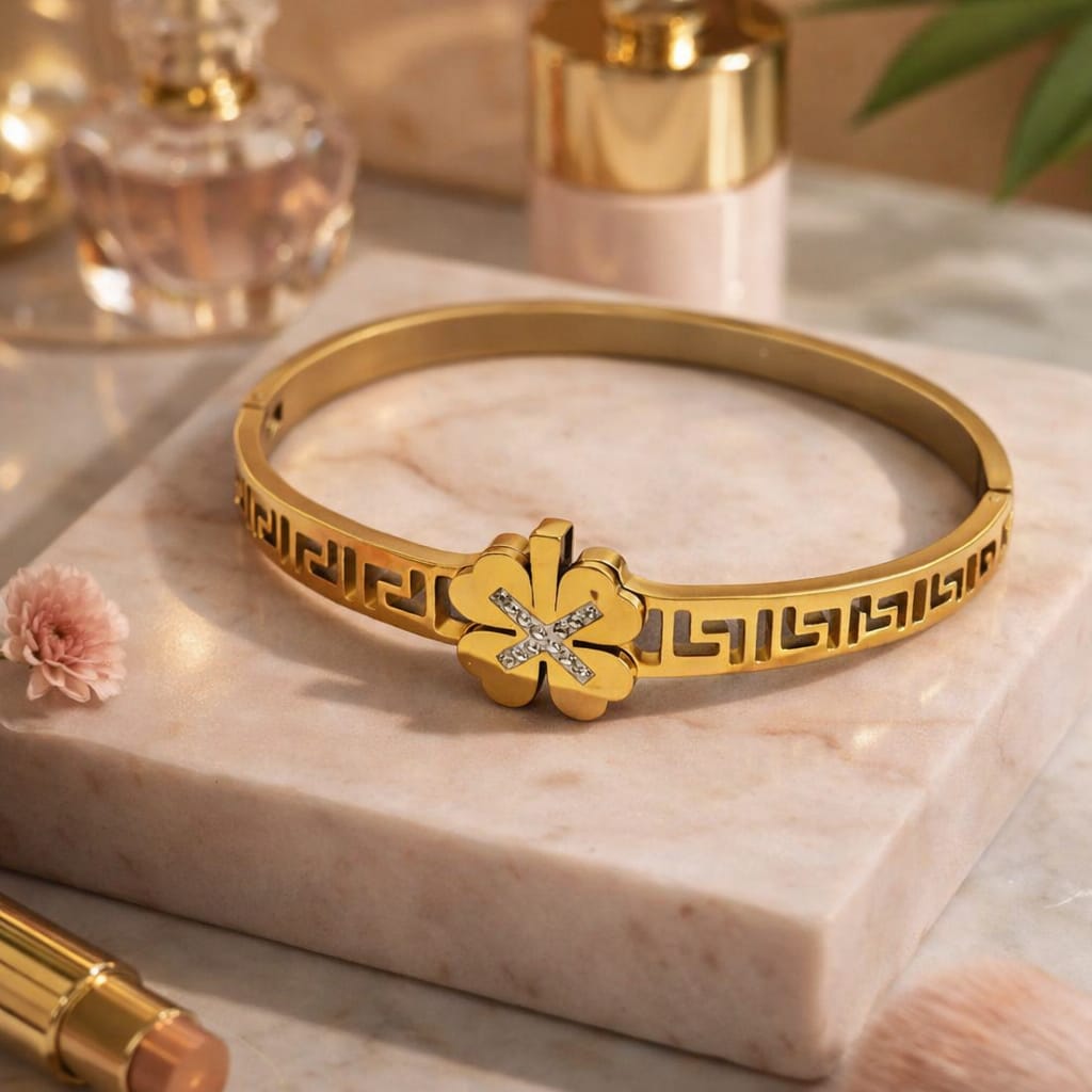 Golden Clover Luxe Bracelet