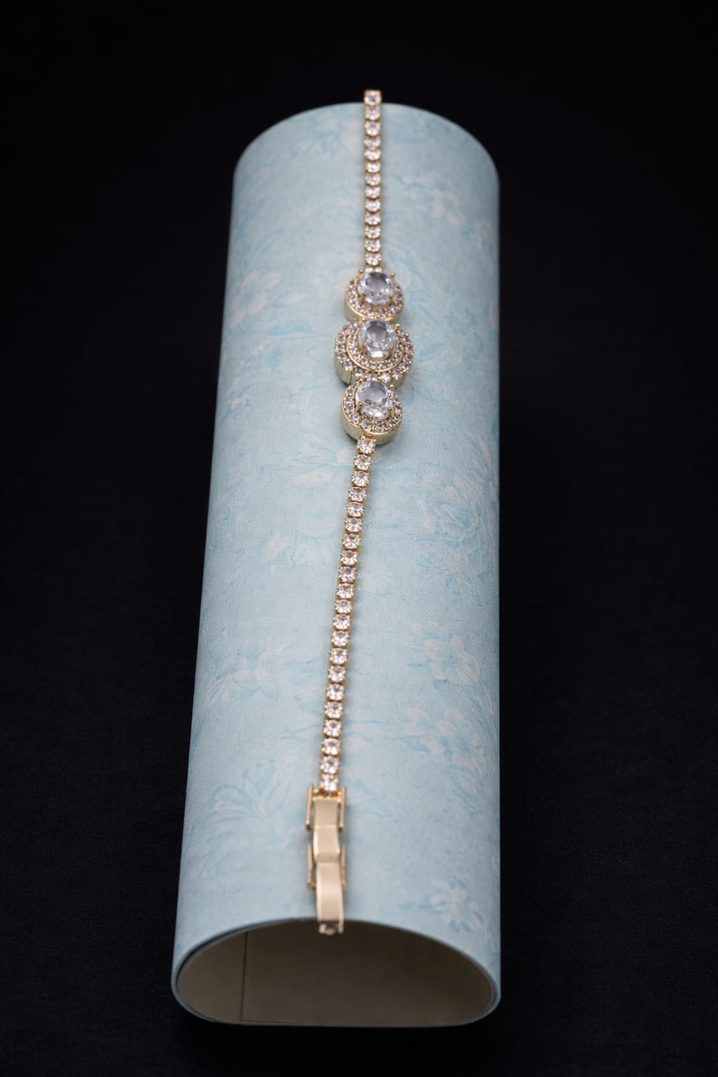 Halo Crystal Tennis Hand Chain