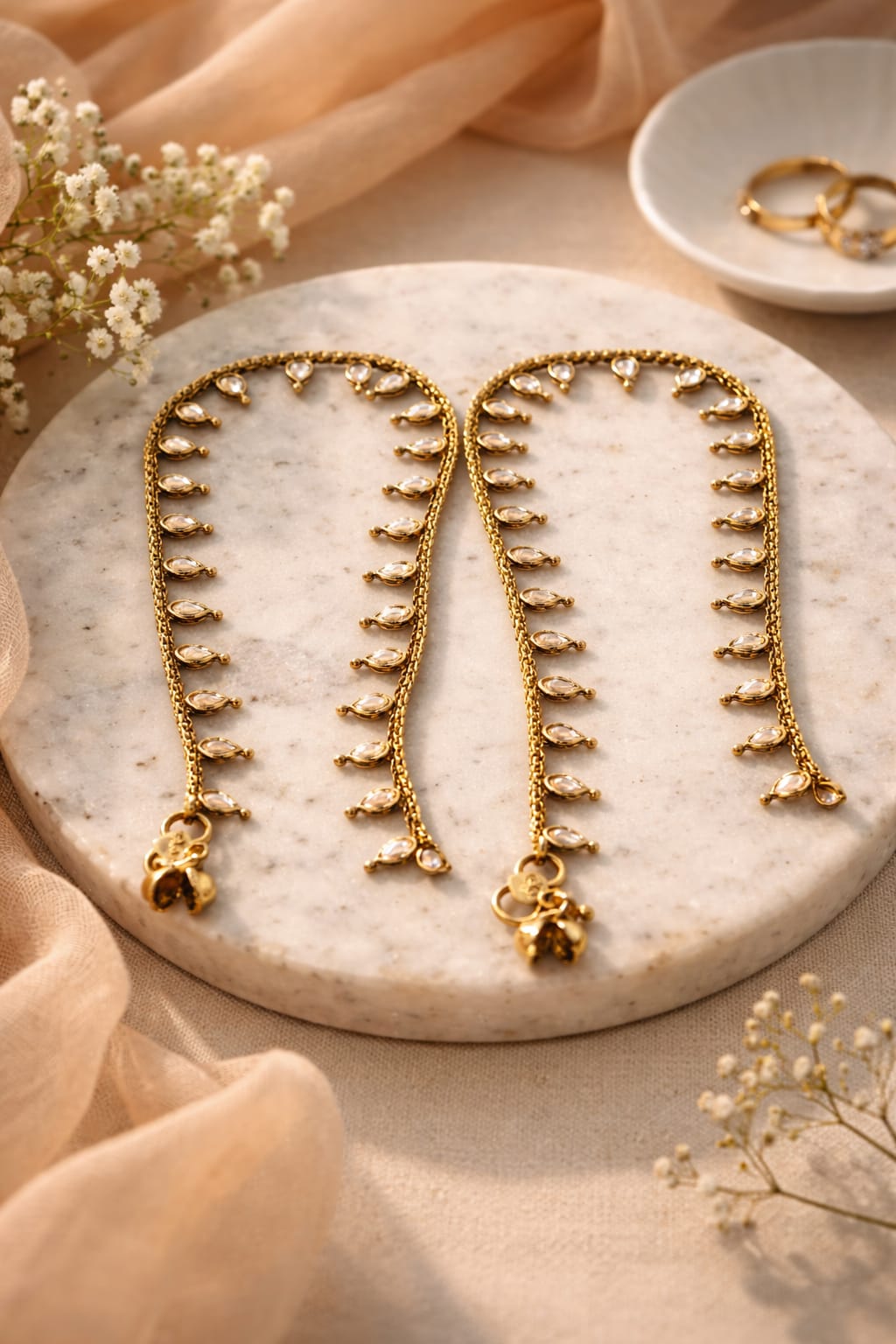 Graceful Teardrop Kundan Anklets