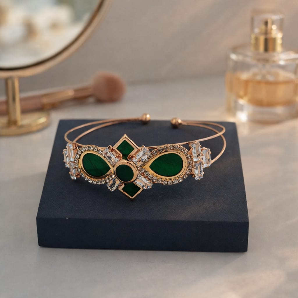 Emerald Radiance Luxe Bracelet